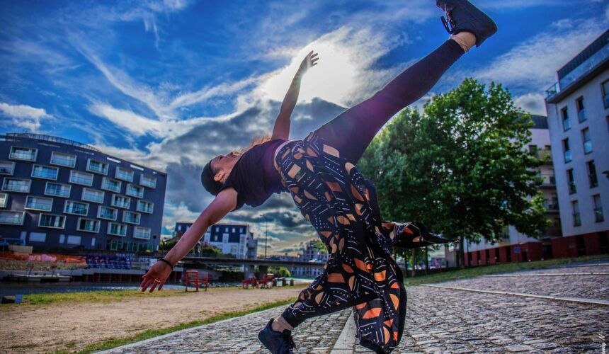 Marie Houdin (c) Lam Nguyen Répétitions Danse – La Grande Déambule – Brie (35) Exemplaire