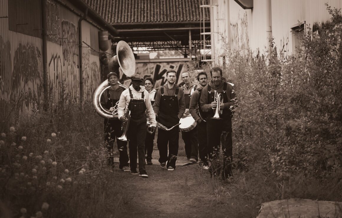 Buzz’in Brass Syndicate